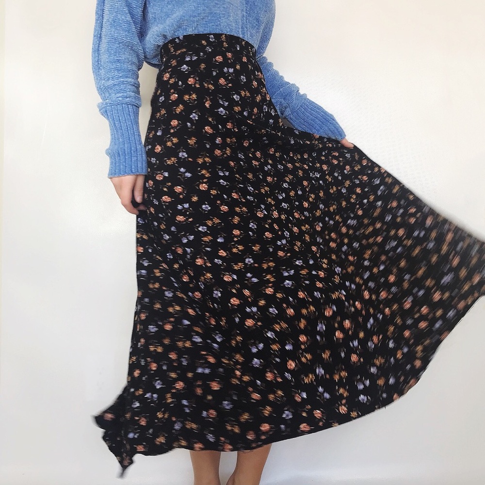 ❌SOLD❌ 2000s floral midi skirt